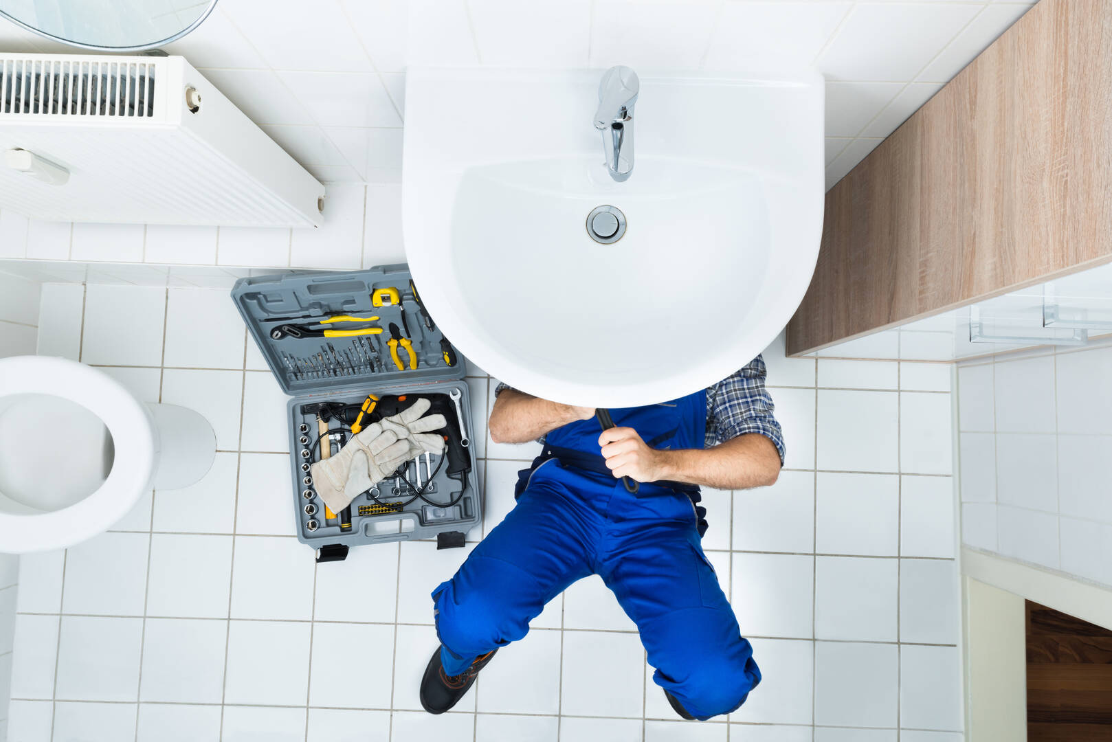 H & H Plumbing Inc logo