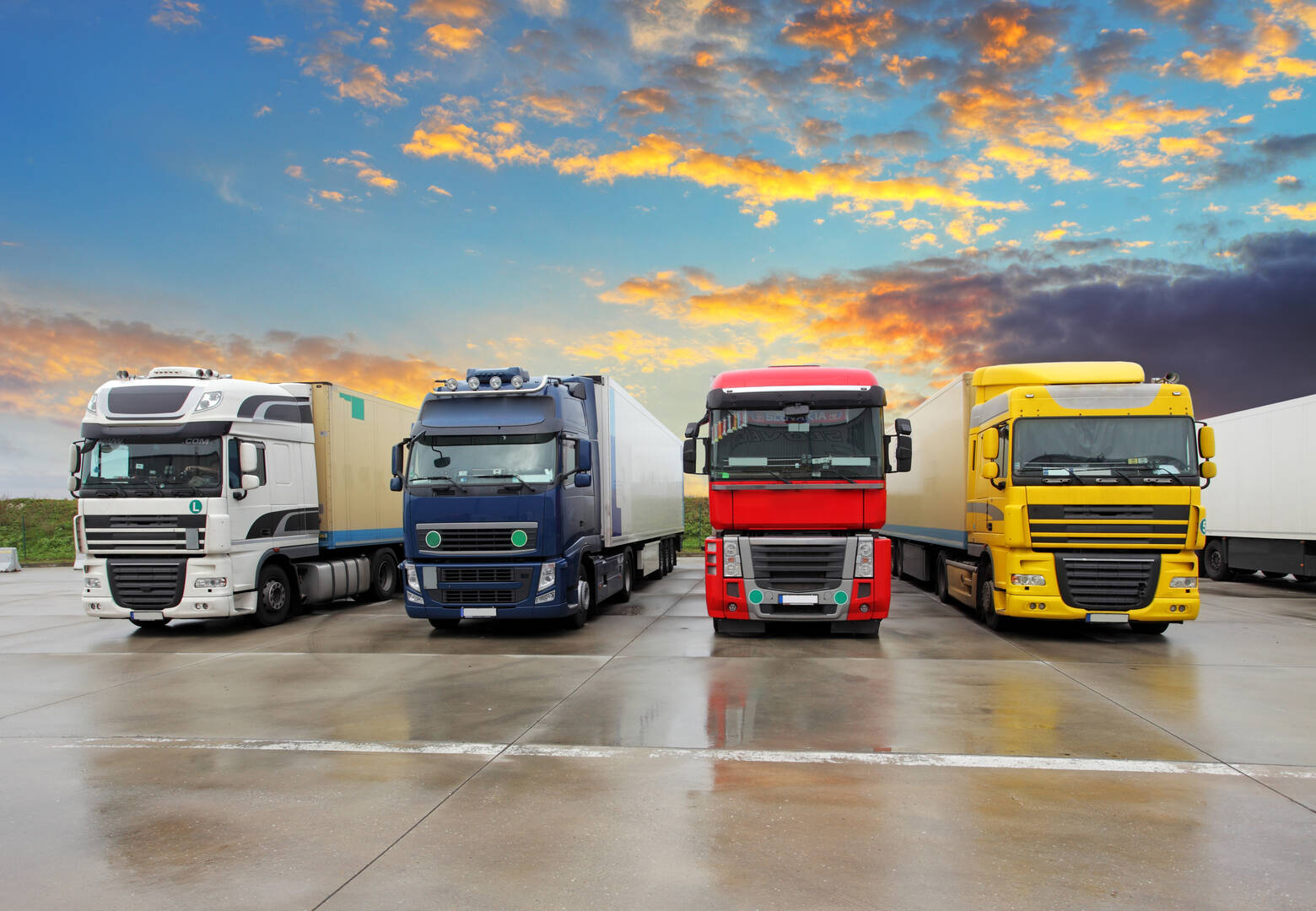 Radcliffe Transport & Storage Pty Ltd logo